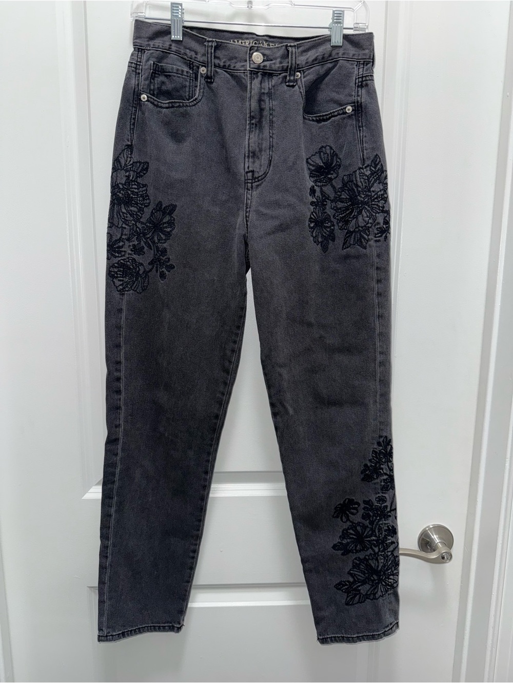 American Eagle Outfitters Women’s High-Rise Black Floral Embroidered Moms Jeans